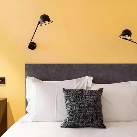 Center W-ac Views & Balcony Oporto