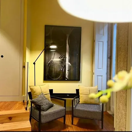 Center W-ac Views & Balcony *